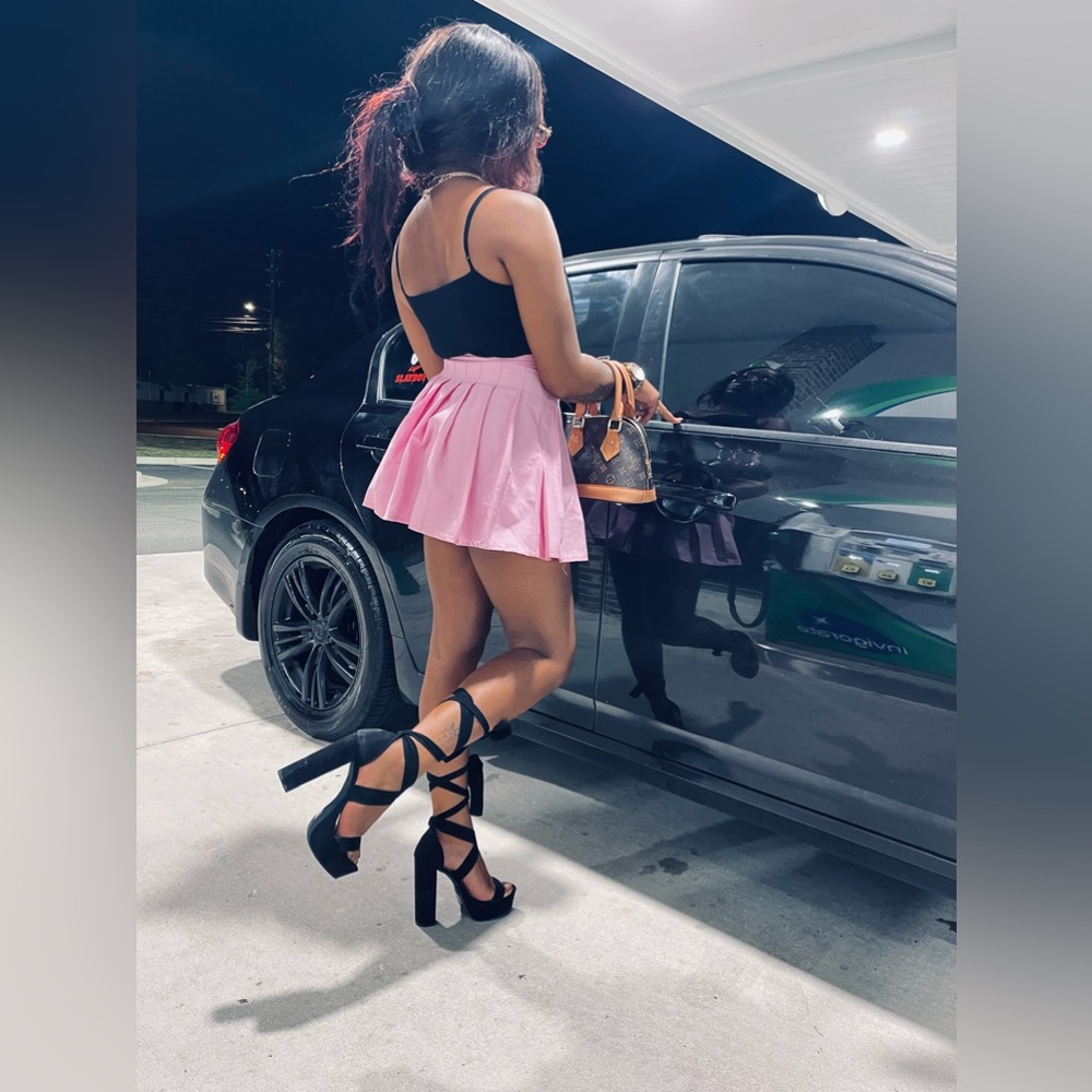 Pink mini skirt worn once
